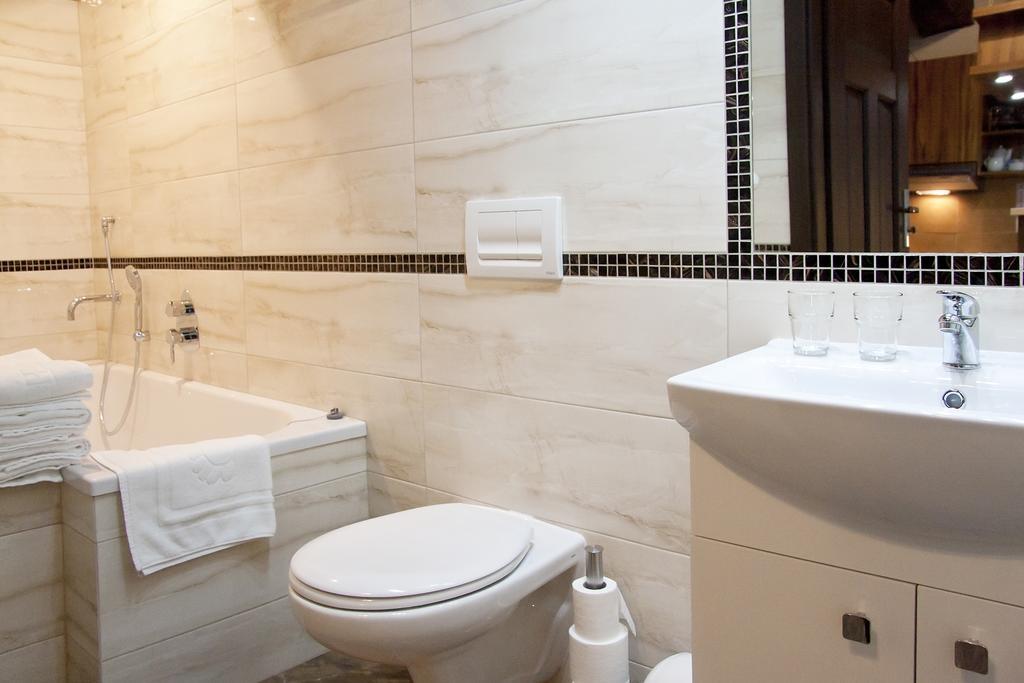 Apartamenty Hotelu Pod Orlem Stary Toruń Exteriör bild